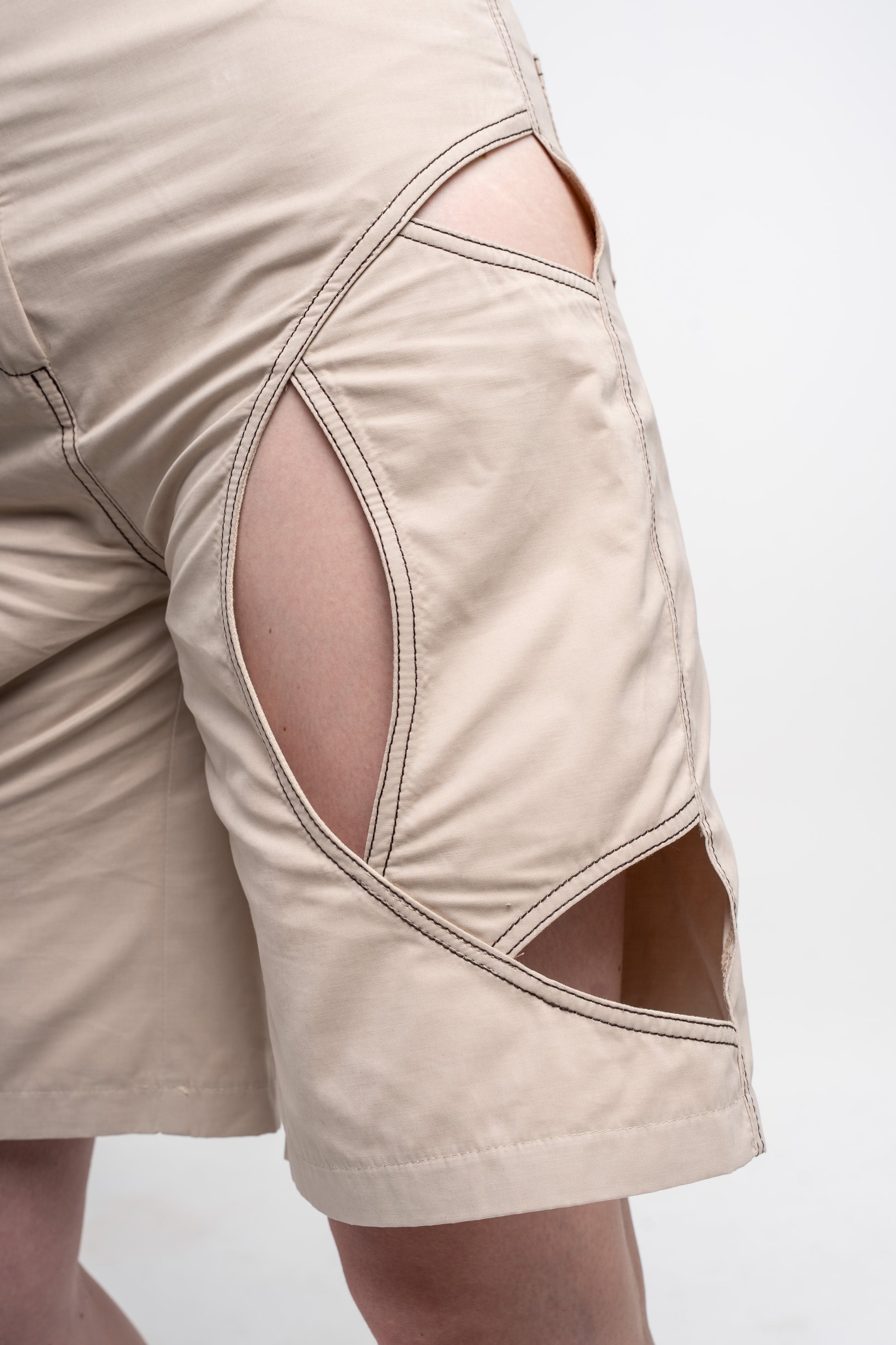 CUTOUT_WOMEN_s_SHORTS