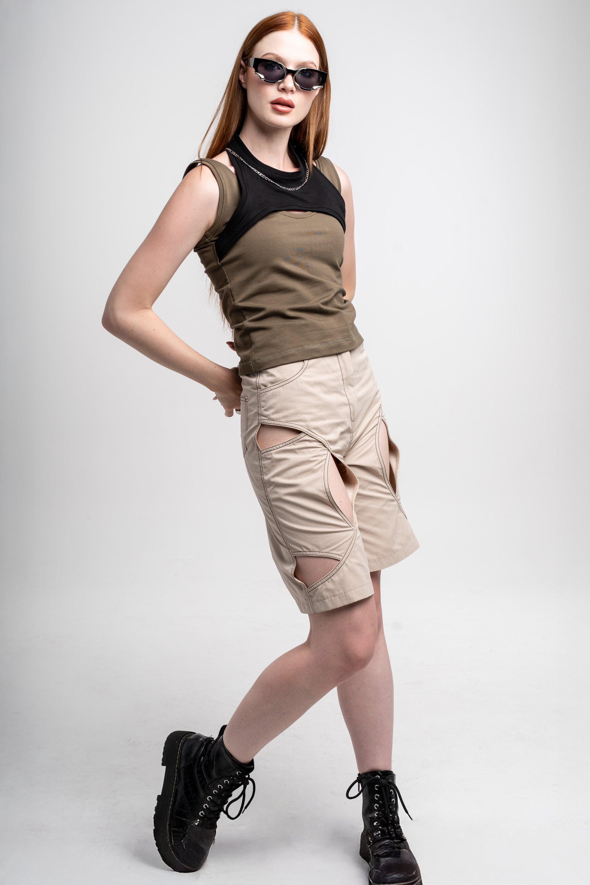 CUTOUT_WOMEN_s_SHORTS