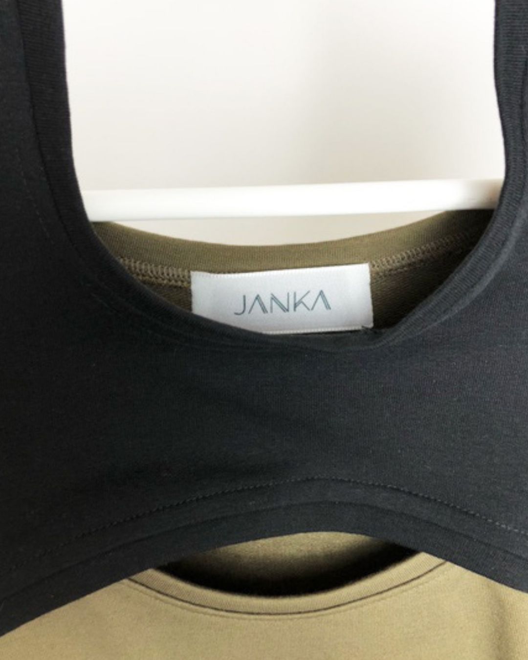 WT - WOMEN's TOP