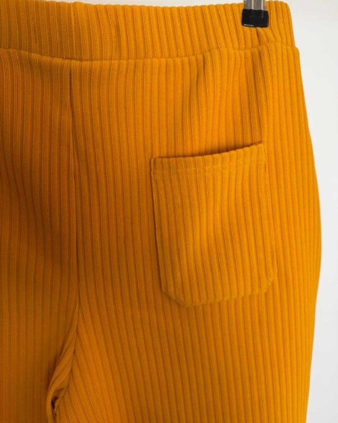 MUSTARD MEN'S SHORTS