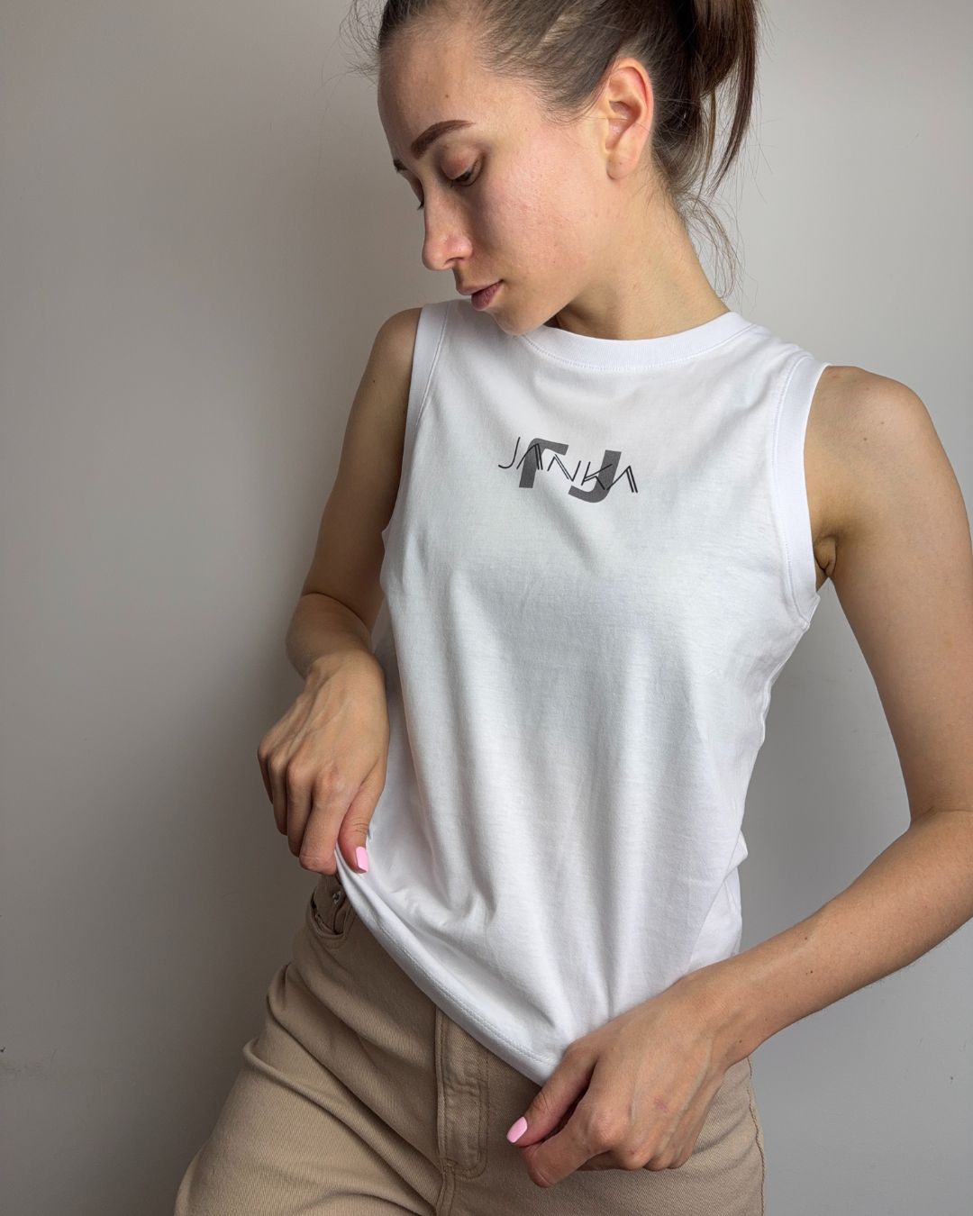 WHITE BASIC TANK TOP