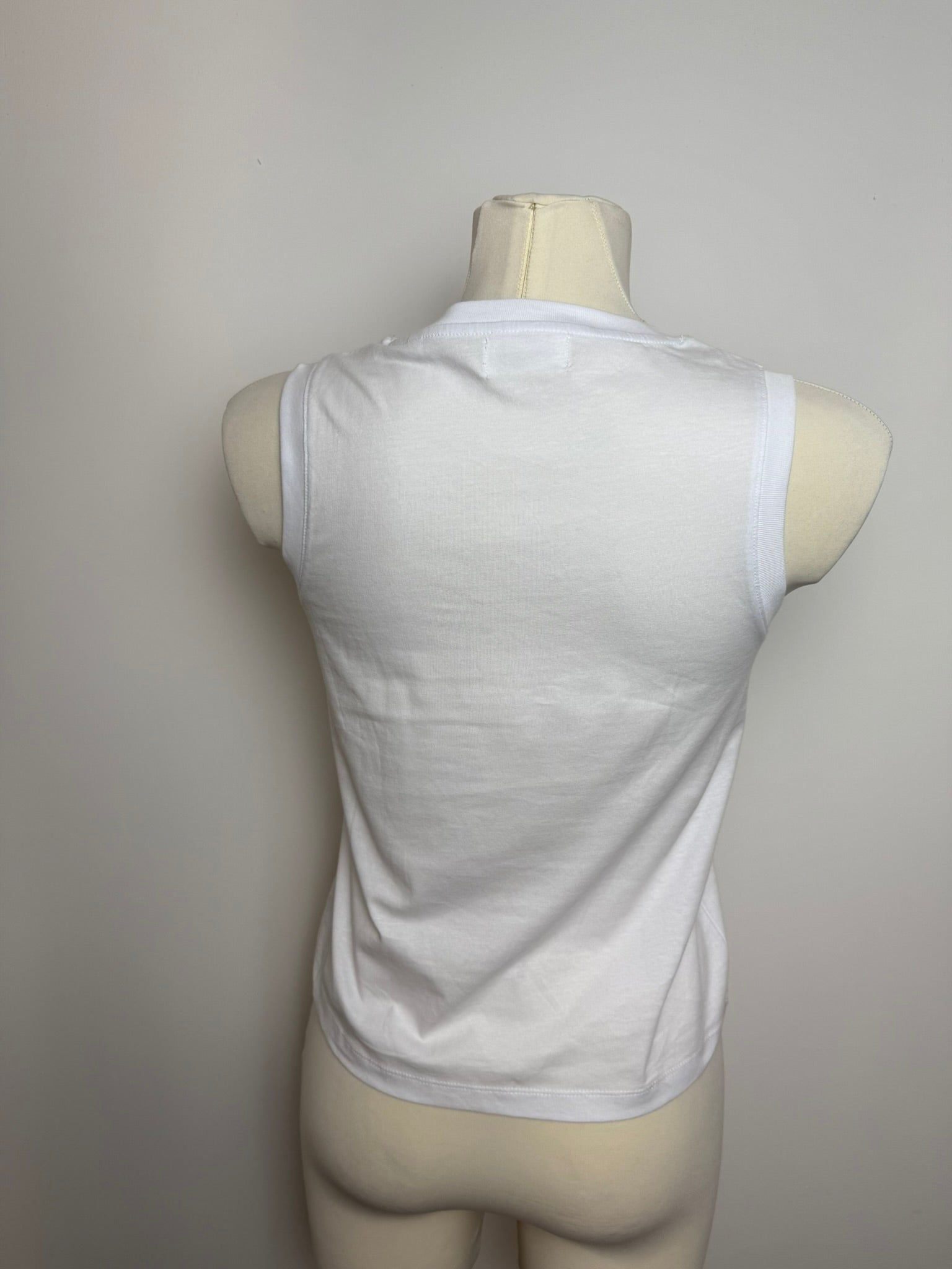 WHITE BASIC TANK TOP