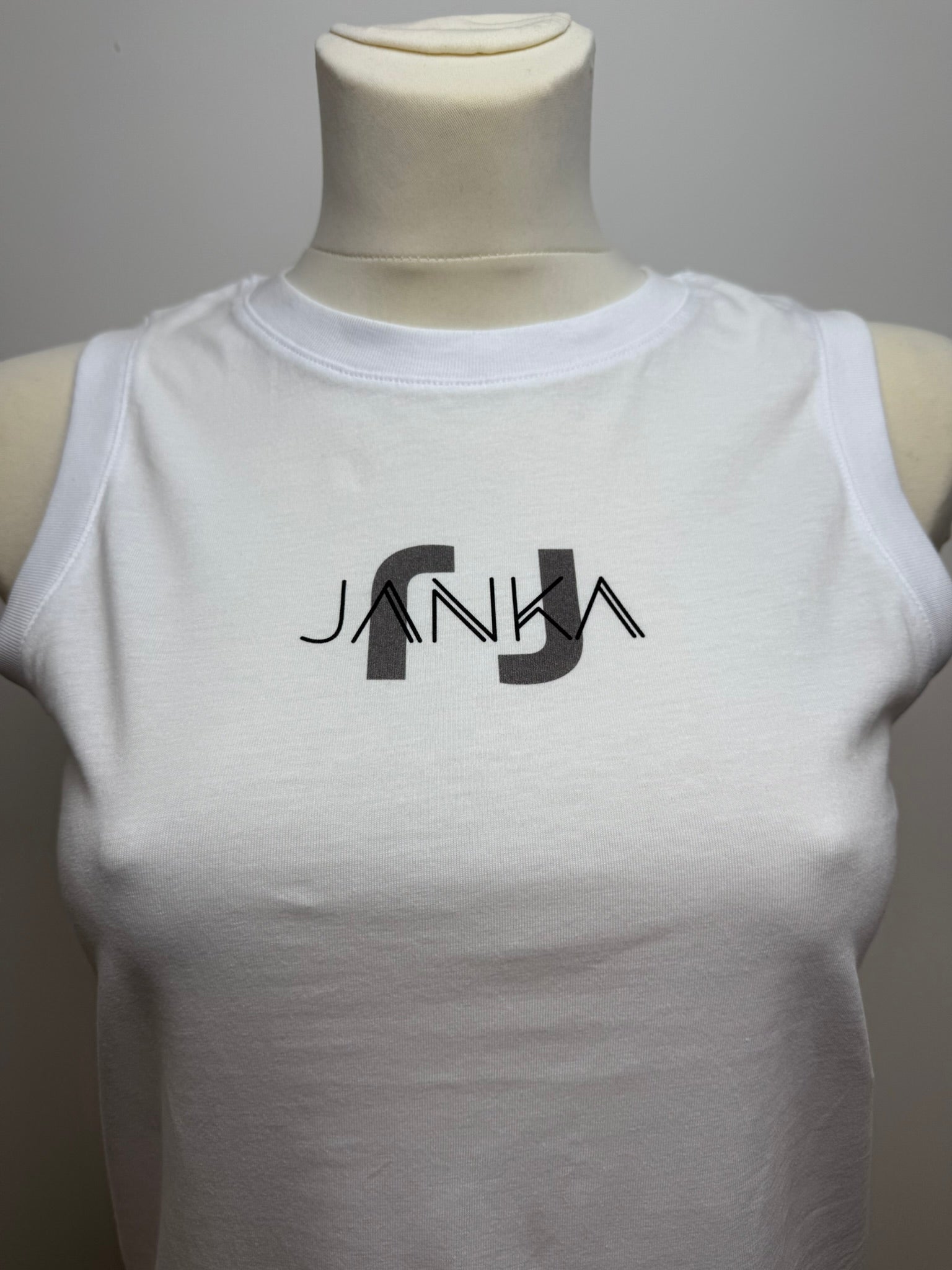 WHITE BASIC TANK TOP