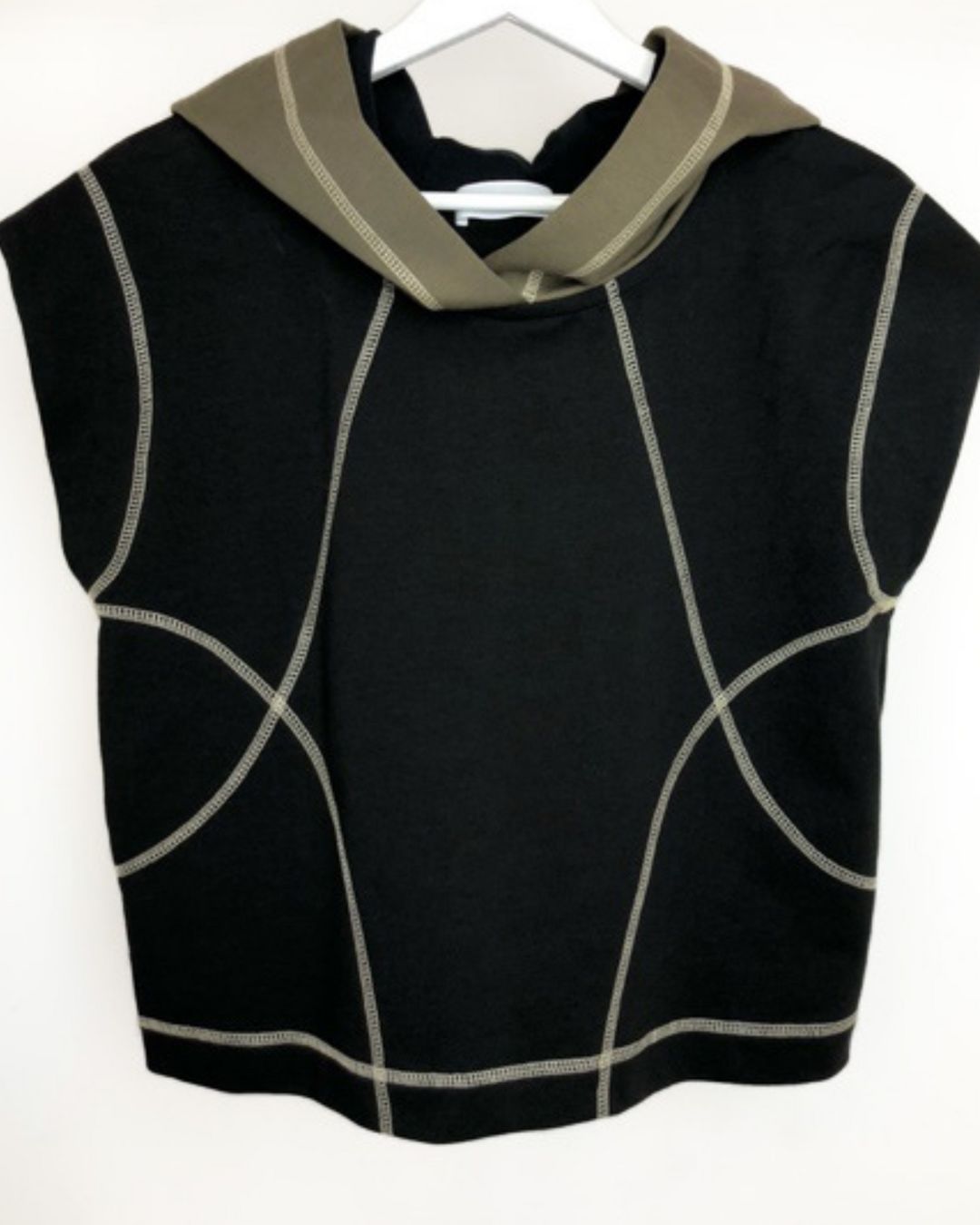 CT - CROSSED T-SHIRT